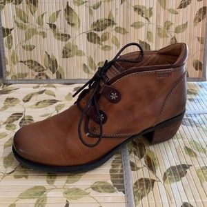 Pikolinos Le Mans size 38/8 brown leather boots